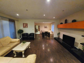 Apartment bei Hamburg bis 10 Personen mit Terasse und Gartennutzung.